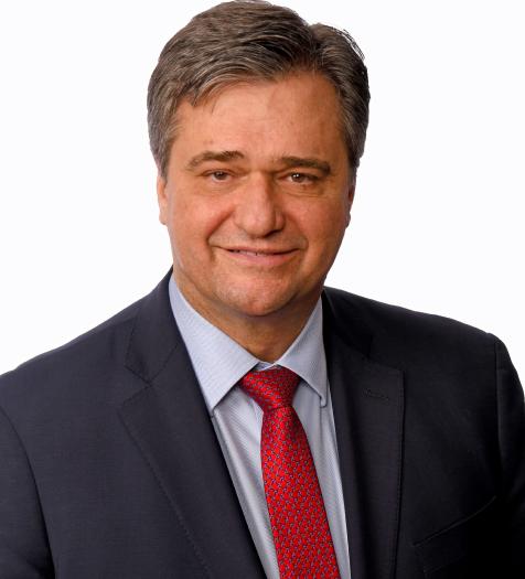 Photo: headshot of Lyle Beefelt
